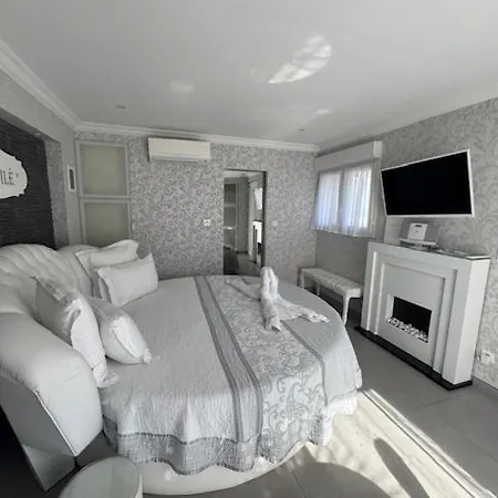 L'etoile Vip Avec Jacuzzi * Troyes