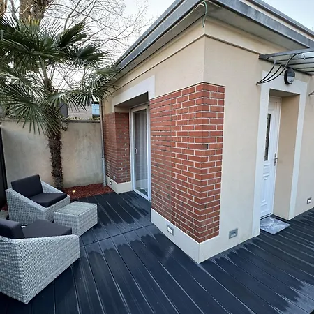 Διαμέρισμα L'etoile Vip Avec Jacuzzi Τρουά